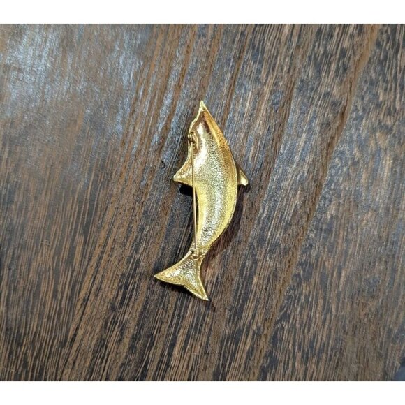 Vintage Gold Dolphin Brooch Pin With Rhinestone Eye fish water ocean 3" - Picture 5 of 6